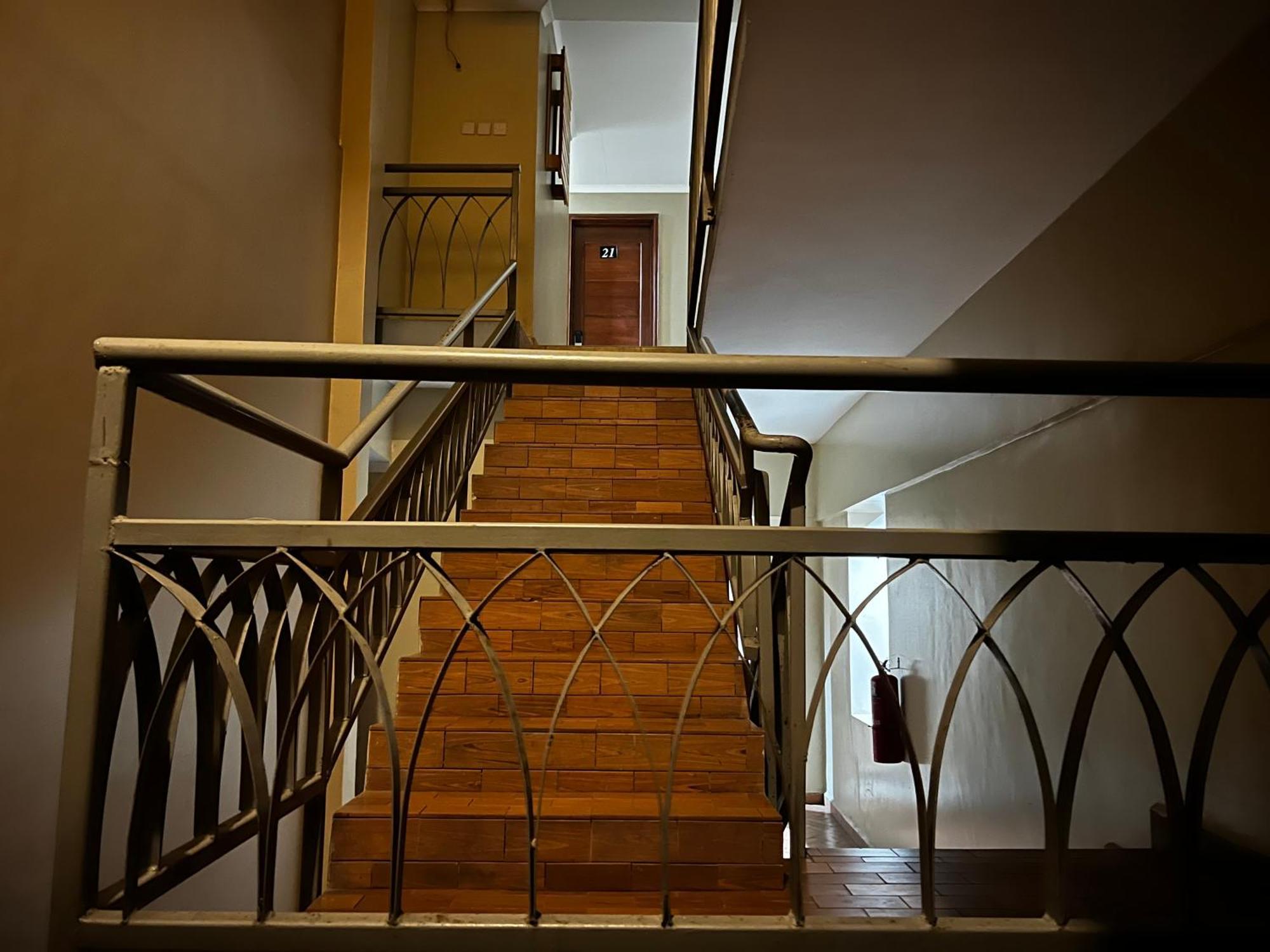 K27 Premier Backpackers Hostel Dar es Salaam Exterior photo