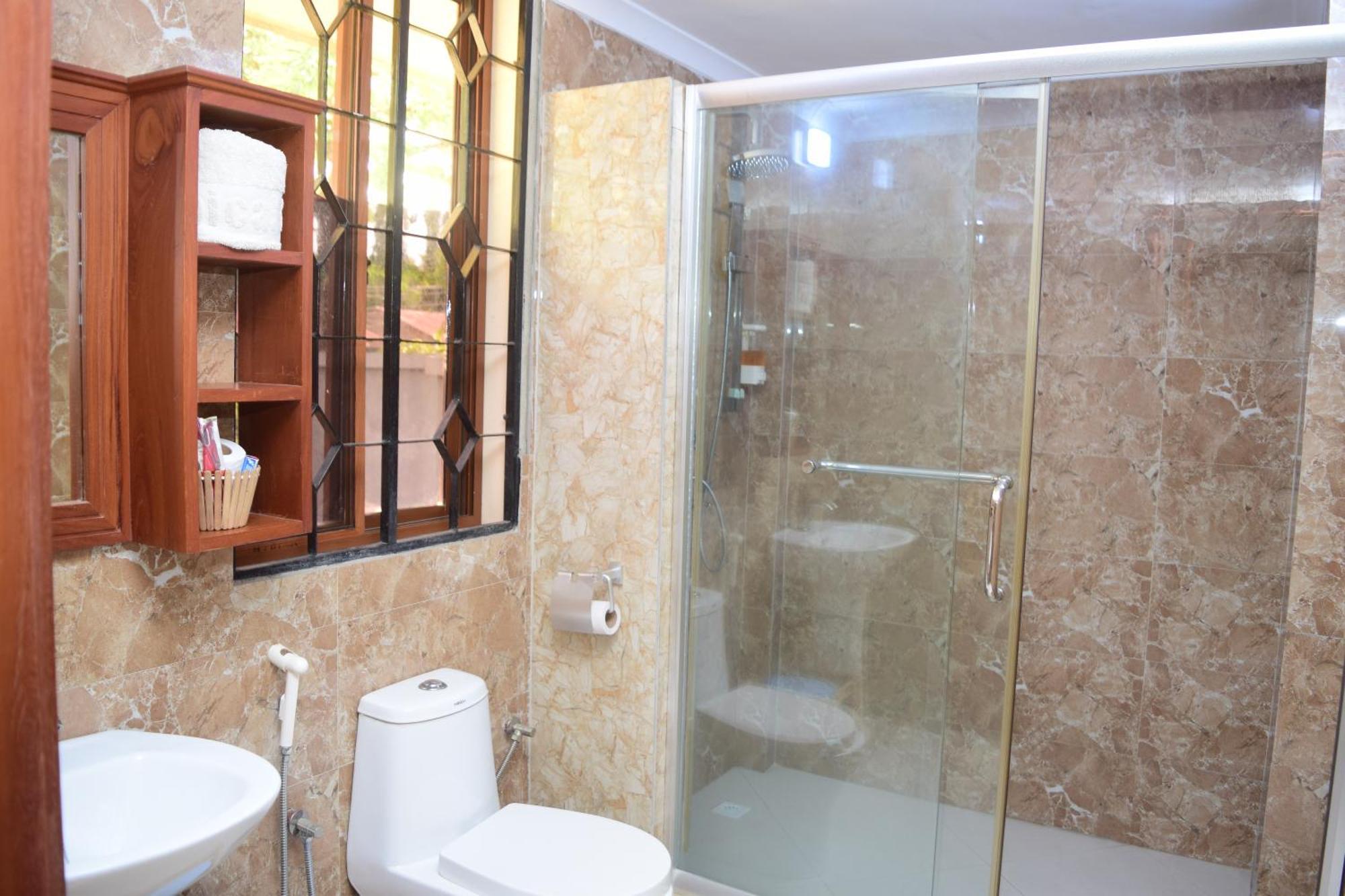 K27 Premier Backpackers Hostel Dar es Salaam Exterior photo