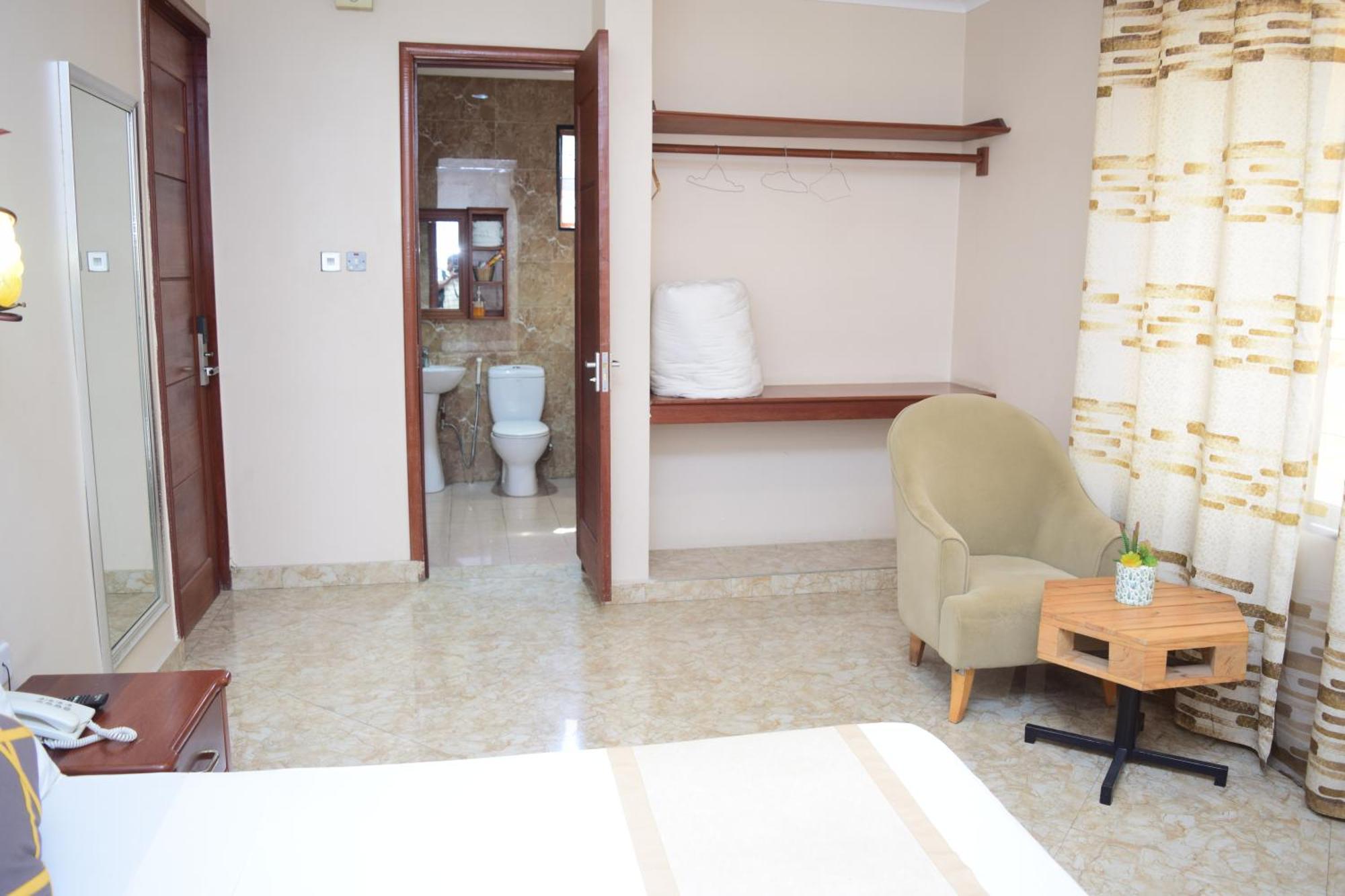 K27 Premier Backpackers Hostel Dar es Salaam Exterior photo