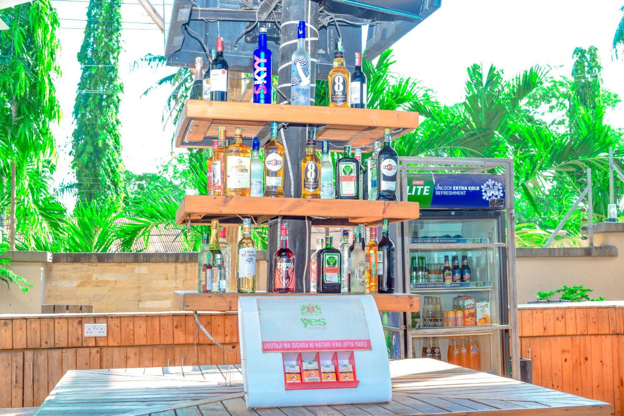 K27 Premier Backpackers Hostel Dar es Salaam Exterior photo
