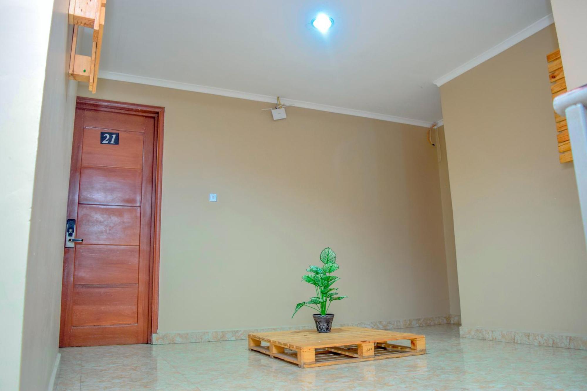 K27 Premier Backpackers Hostel Dar es Salaam Exterior photo